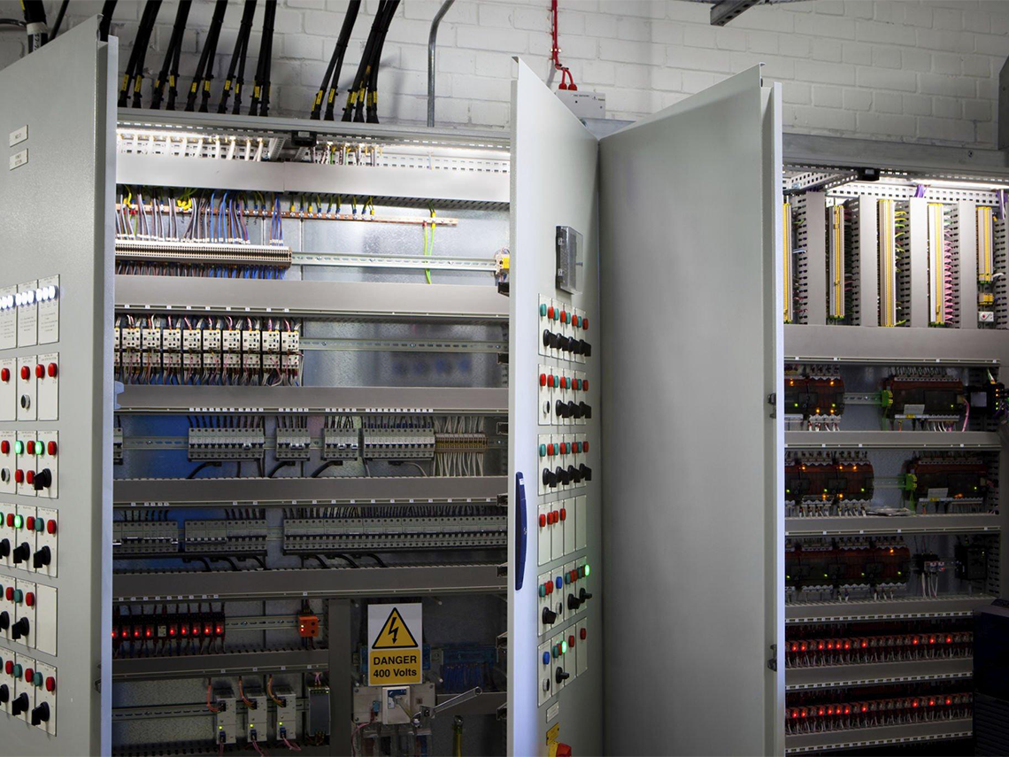 sert_armoire_electrique